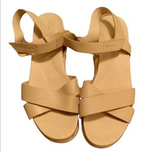 COLE HAAN ZERO GRAND SANDALS. WORN ONCE